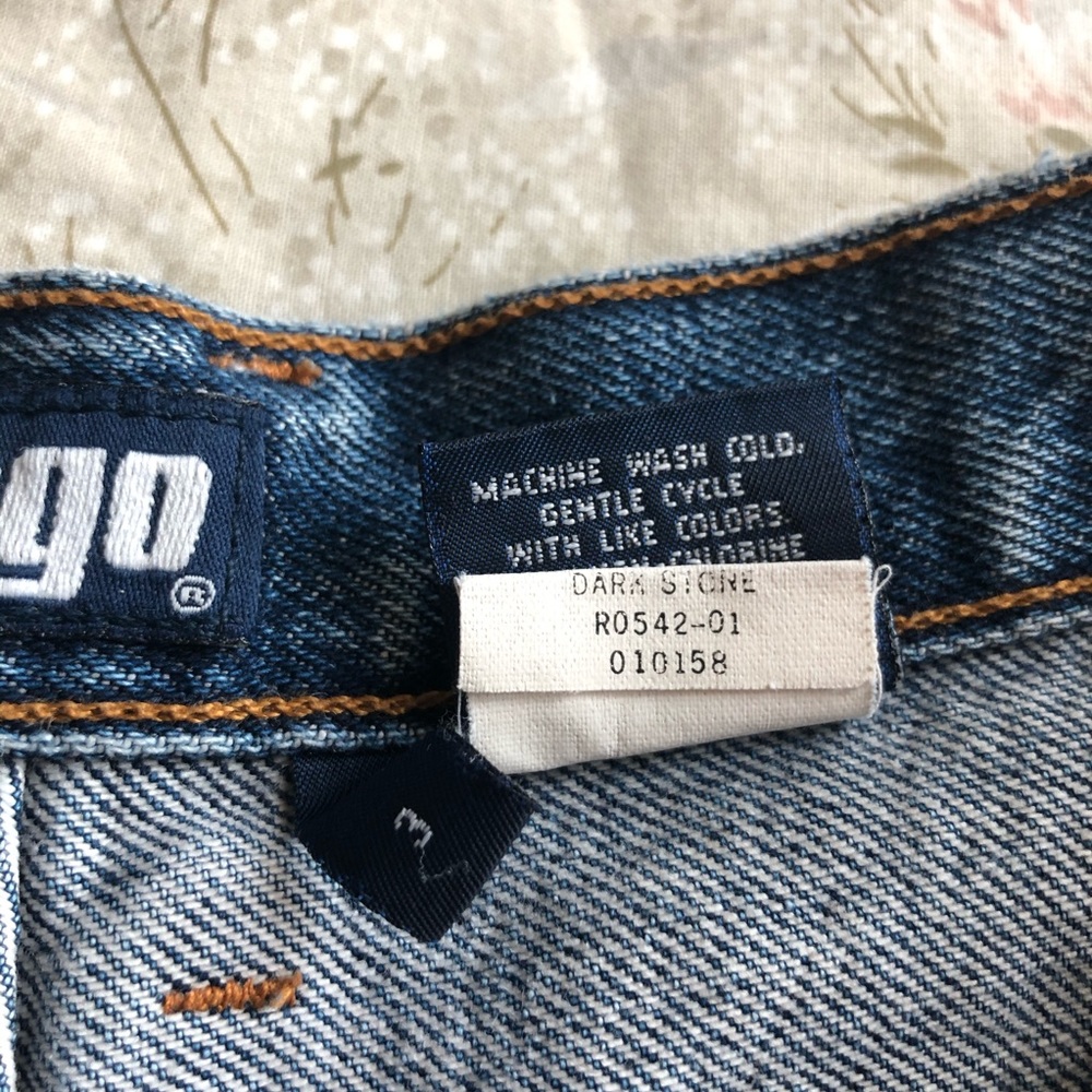 —SOLD— Vintage High Rise Denim Shorts - Picture 3 of 4